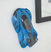 Title: (19/10D) Lot RRP £240. 16x RC Car Items. 12x Mixed Red5 Wall Climbing Cars (5x Red 6x Green