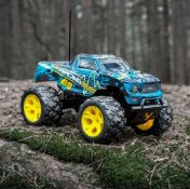 Title: (107/9B) Lot RRP £440. 11x Radio Controlled Racing Truck X 1:10 Scale High Speed RRP £40