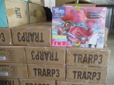 100pcs Brand new Trolls A3 art set with colour books and crayons - rrp £4.99 each - 100pcs in l
