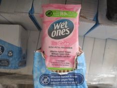 500. packs assorted flavour Wet ones hand wipes - all new and sealed in date till March 2023 -