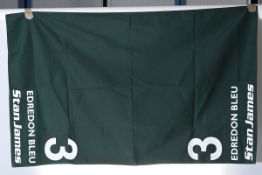 Edredon Bleu number cloth from King George VI Chase at Kempton Park, December 2004.