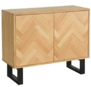(67/R3/P) RRP £250. Skelby Herringbone Oak Sideboard. Features Stylish Herringbone Pattern. Contr...