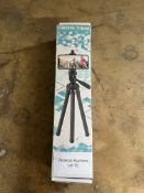 Flexible phone tripod. RRP £21.99 - GRADE U