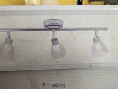 1X Triple Bathroom Light Fitting