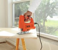 (140/Mez/1F) Lot RRP £106. Mixed Powertool Items _ 4x Items _ To Include 1x Black & Decker 400W C...