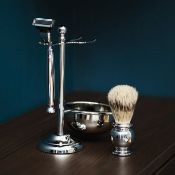 (194/5O) Lot RRP £105. 4x Shaving Set Items. 3x Shaving Chrome & Wood (1x Unit Incomplete And Wit...
