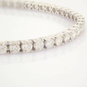 Certificated 14K White Gold Diamond Bracelet (Total 5.17 ct Stone)