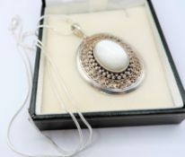 Vintage Artisan Sterling Silver Moonstone Pendant Necklace