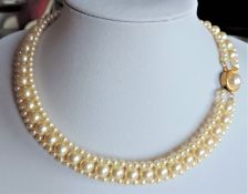 17 inch Pearl Choker Necklace.