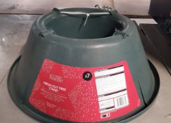 Title: (120/6I) Lot RRP £70. 10x Fresh Cut Tree Stand RRP £7 Each. Self Threading Bolts For Quick
