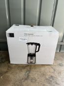 John Lewis Table Blender With 1.75L Glass Blending Jug. RRP £60 - Grade U