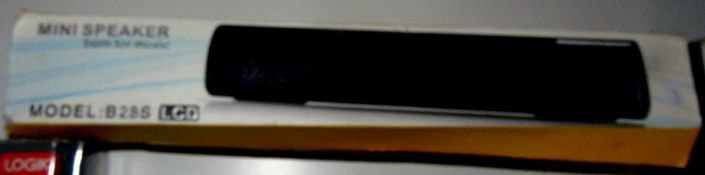 Area J4. A Bluetooth Mini Speaker Approx. 14 Inches Long, Looks New