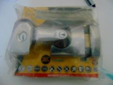 Area D4 A Heavy High Security Yale Door Lock