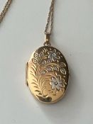 Vintage 9ct Yellow & White Gold Flower Double Photo Locket/Charm Necklace