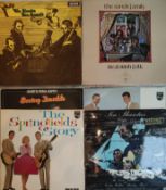 A collection of 30 x vinyl records. (refPS).