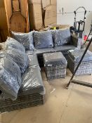Lot 50 New rattan set Corner set