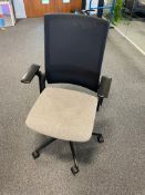 1 x Adjustable Swivel Chair