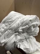 2 X Duvets Slumber Down 10.5 Tog And 4.5 Tog. RRP £60 - GRADE U