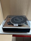 Retro Record Player. RRP £80 - GRADE U