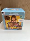 Hey Duggee wooden carry along clubhouse with characters. RRP £20 - GRADE U