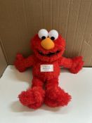 Tickle me Elmo. RRP £40 - GRADE U