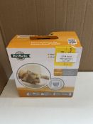 Petsafe staywell classic cat flap. RRP £35 - GRADE U