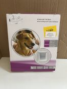 Petsafe staywell pet door - Medium. RRP £45 - GRADE U