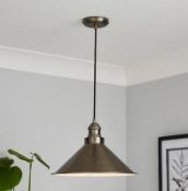 Title: (104/R11) Contents Of Table Ð Trader Lot Of Mixed Lighting Items. (See Photos For Contents).
