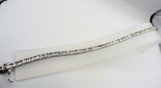 Sterling Silver 14 carat Princess Cubic Zirconia Tennis Bracelet New with Gift Box