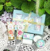 Option Gift Set, Gift Set for Women, Include Hand Cream, Foot Cream