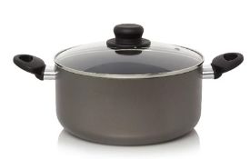 Title: (107/8D) 6x Non Stick Aluminium Pan Set. 1x 28cm Casserole Pot With Lid. 1x 24cm Casserole