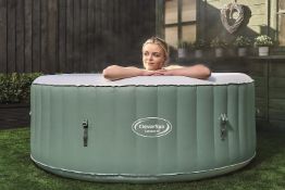 Title: (14/Mez) RRP £450. Cleverspa Cotswolds 4 Person Hot Tub (With Cover & Bag). Unit Powers On