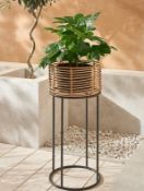 (110/6J) Lot RRP £113. 4x Items. 1x Black Metal 3 Tier Plant Stand RRP £20. 1x Rattan Planter Pot