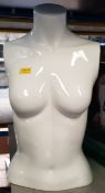 (15/1F) RRP £100. Female Life Size Clothes Display Mannequin Torso White. (Unit Appears Clean, Ve...