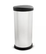 (78/5E) Lot RRP £116 - 4x Mixed Bins. 1x Curver Deco Bin 40L Silver RRP £33. 1x Soft Close 30L Re...