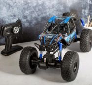 Title: (208/7L) Lot RRP £150. 2x Red5 Radio Controlled Dune Buggy Climbing Car 1:10 Scale 4WD RRP £