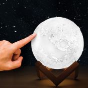 Title: (64/6F) Lot RRP £120. 6x Colour Changing Touch Controlled Moon Lamp RRP £20 Each. (All