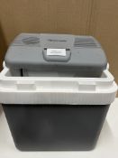 Astro Ai cool box. RRP £100 - GRADE U