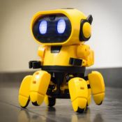 (215/10C) Lot RRP £120. 4x Items. 3x Tobbie The Self Guiding AI Robot RRP £30 Each. 1x Hydraulic...