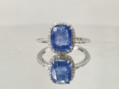 Beautiful 3.23CT Natural Ceylon Blue Sapphire Diamonds & 18k Gold