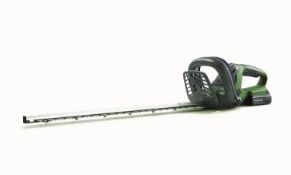 (16/Mez/1D) Lot RRP £104. 2x Items. 1x Powerbase 51cm 20V Cordless Hedge Trimmer RRP £65 (Battery...