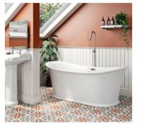 (110/P) Traditional Double Ended Slipper Bath. 1676 X 860mm. Jl689. 229059. Damage To One End. Ap...
