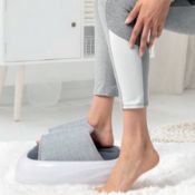 (9/11D) RRP £99. Sharper Image Acupressure Shiatsu Heated Foot Massager. (Unit Has Return To Manu...