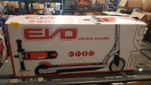 (136/R8) RRP £80. Evo Electric Scooter Red/White. (Unit Has Return To Manufacturer Sticker).