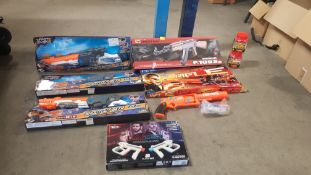 (125/R8) Lot RRP £175. 9x Items. 1x CYMA Summit P1093 Airsoft Gun RRP £35. 3x Fast Shots Shootout...