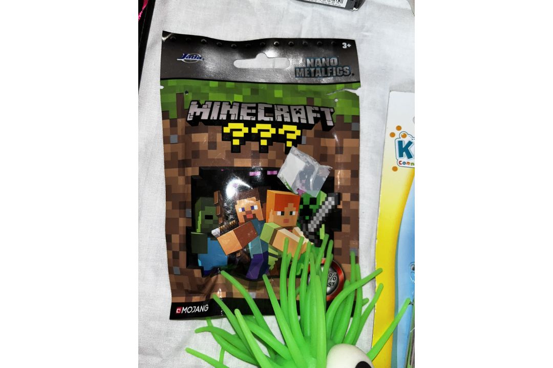 Large Selection of Toys - Disney, Ryans World, Pokemon, Minecraft, Solar Projector & Keyboard + - Image 7 of 9