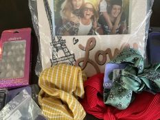 100 CLAIRES ACCESSORIES ASST