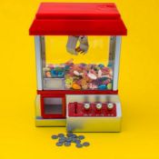 (73/R9) Lot RRP £180. 4x Candy Grabber Arcade Style Retro Claw Machine RRP £45 Each. (1x Unit No...