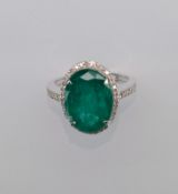 Beautiful 6.73 CT Natural Emerald With Natural Diamonds & 18kGold