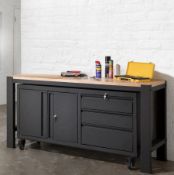 (121/P22) RRP £300. Pinnacle XL Timber Top Workbench. Dimensions: (W1800x H900x L600mm).